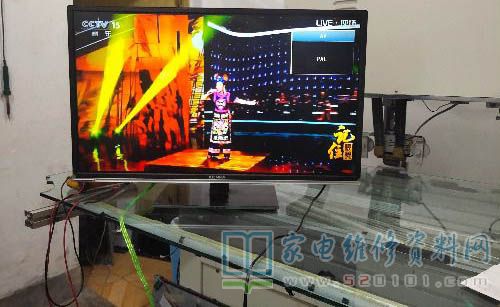 用飛線法修復(fù)康佳led32t12c液晶電視滿屏豎線的維修